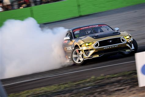 Mustang Drivers Dominate At Formula Drift Round 2 In Orlando