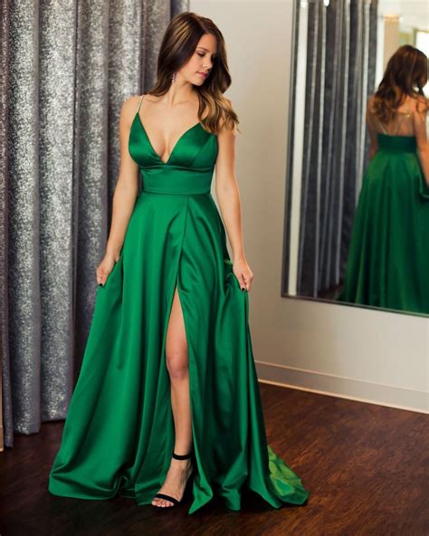 Elegant V Neck Emerald Green Long Prom Dress · Wendyhouse · Online