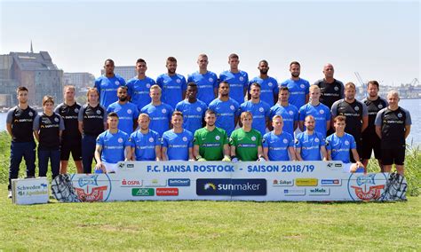 Mannschaftsfoto Des Fc Hansa Rostock 20182019 Hansanewsde