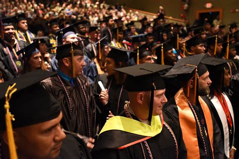 Over 90 walked stage at 2019 Fort Knox college graduation ceremony ...