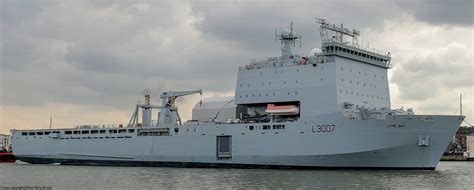 L 3007 Rfa Lyme Bay Dock Landing Ship Royal Navy Auxilary