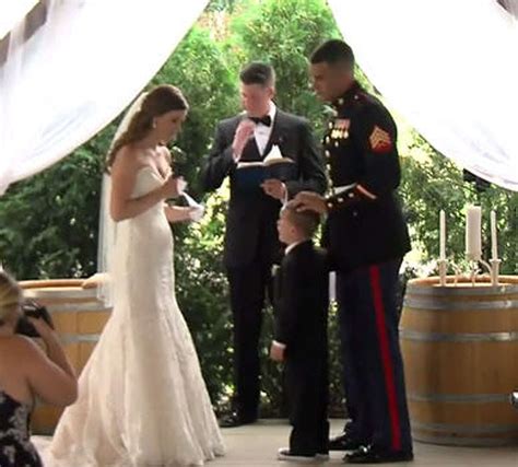Video Marine S Babe Babe Cries During Stepmom S Wedding Speech