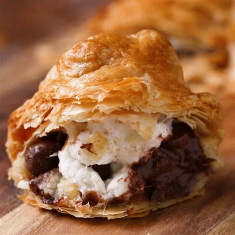 The Most Delicious Puff Pastry Pockets That Your Family Will Love 