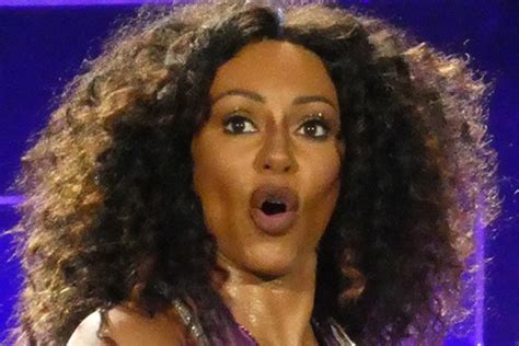 Spice Girls Geri Halliwell And Mel B Cosy Up On Stage As They Move On
