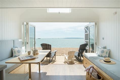 Overnight Beach Huts Uber Stylish Huts On The Solent Seafront
