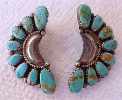 Signed Vintage Navajo Sterling Silver Turquoise Petit Point Cluster
