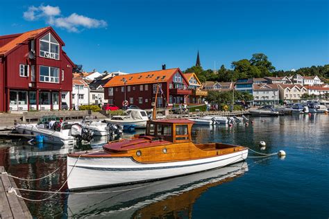 Grimstad ble ladested i 1791 og fikk bystatus i 1816. Grimstad Norway, July 2017 B | DAVID DLUGO | Flickr