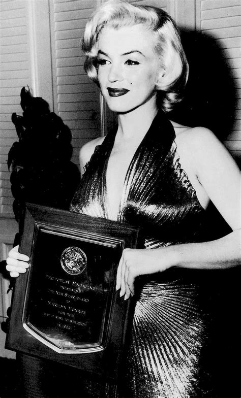 Marilyn Monroe Is Awarded “fastest Rising Star Of 1952” At The