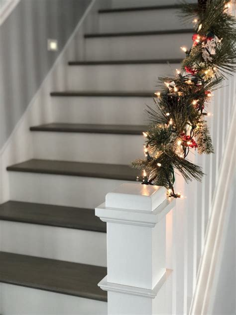 25 Festive Banister Decorations For Christmas For A Beautiful Staircase
