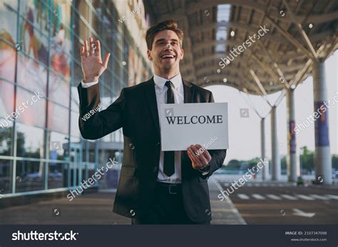3561 Airport Welcome Signs Images Stock Photos 3d Objects And Vectors