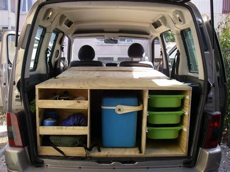 Voir plus d'idées sur le thème fourgon aménagé how to insulate a camper van: mon mini camping car - theflyfisher blog | Astuces ...