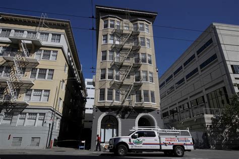 San Francisco Gives Drugs Alcohol To Homeless Quarantining In Hotels