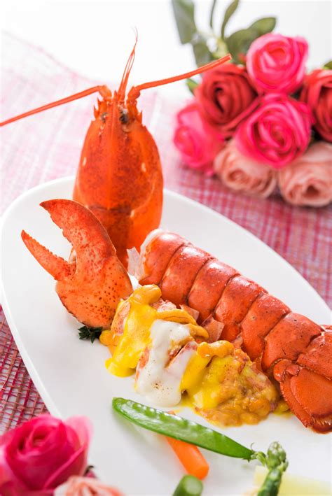 Baked Lobster With Sea Urchin Valentines Day Dinner Buffet The