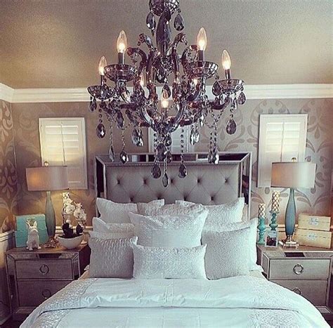 pin by 💫𝒜 𝐻𝒶𝓊𝓉𝑒 𝒢𝓎𝓅𝓈𝓎 𝐿 on beautiful bedrooms glamourous bedroom bedroom decor bedroom design