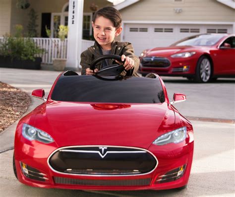 Anuncios de colecciones carros jugete de coca cola. Este Tesla Model S para niños es eléctrico, lujoso ...