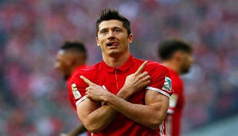 The polish international amassed 55 goals in all competitions and played a key role in helping bayern win the treble. تقارير .. ريال مدريد يقدم عرضا جديدا لضم ليفاندوفسكي