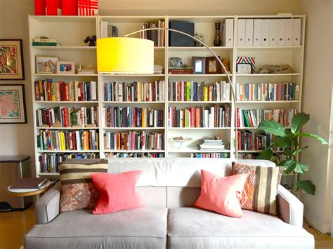 Sofa Between Two Bookcases Baci Living Room