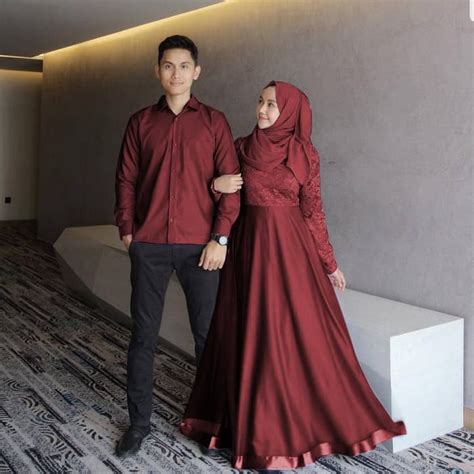 Trend baju batik couple terbaru populer di tahun 2020 model baju batik couple ini cocok untuk saat acara pesta model baju muslim couple terbaru 2019 | model baju kemeja pria terbaru 2019. Baju Couple Gamis Brukat Tille dan Kemeja Modern | RYN Fashion
