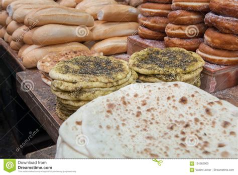 fresh-tradition-iraqian-bread-and-group-of-baked-goods