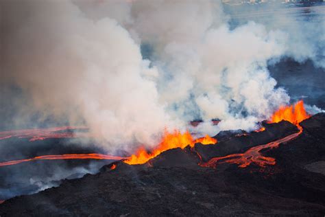Volcano Eruption Nature Landscape Wallpapers Hd Desktop And Mobile