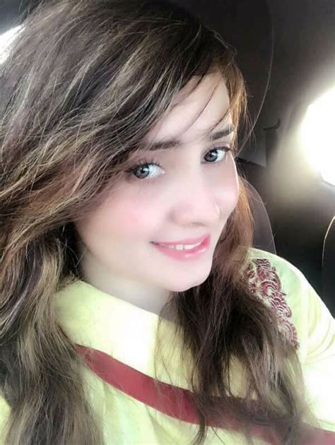 Pashto Singer Nadia Gul New Photos