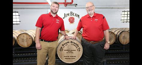 Jim Beam Master Distiller Fred Noe Bungs The 14 Millionth Bourbon Barrel Distillery Trail