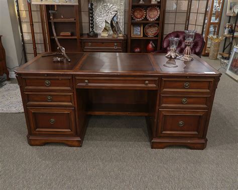 Hooker Executive Desk New England Home Furniture Consignment