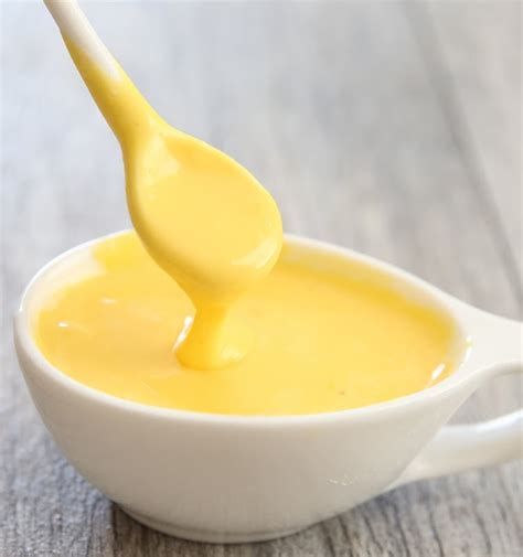Hollandaise sauce (/hɒlənˈdeɪz/ or /ˈhɒləndeɪz/; Sauce Hollandaise — Rezepte Suchen