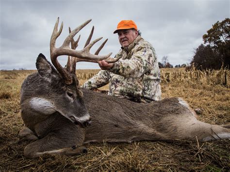 South Fork Outfitting Illinois Guided Big Buck Hunts