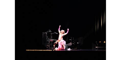 C Te D Or Spectacle En Images Le Cabaret New Burlesque D Shabille