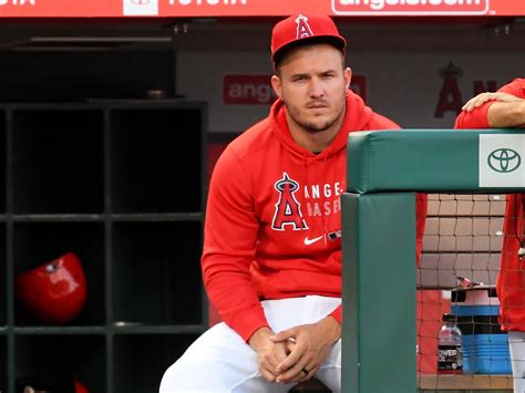 Its A Good Thing Mike Trout Is Better At Baseball Than He Is Running A Fantasy Football League