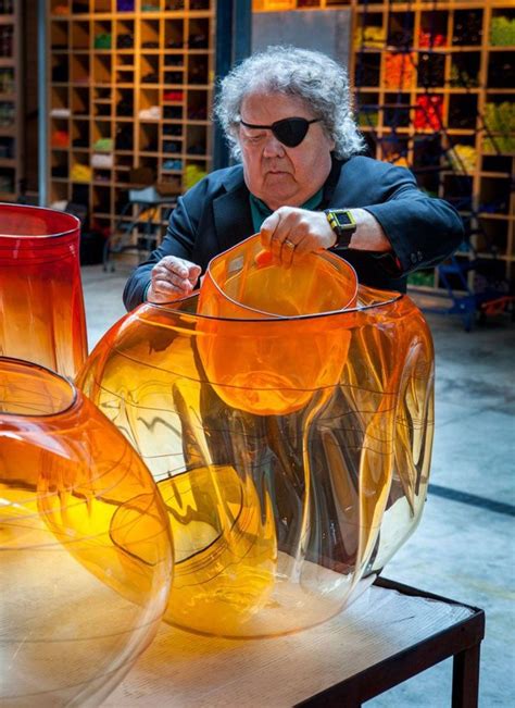 Dale Chihuly At The New York Botanical Garden If It S Hip It S Here Glass Art Blown Glass
