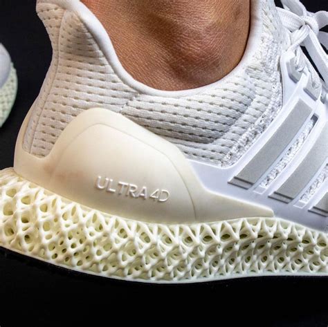 Adidas Kombiniert Seinen Ultra Boost Mit Der 4d Sohle Grailify
