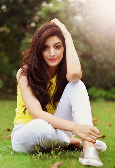 15 hot and spicy photo s of mawra hocane reckon talk