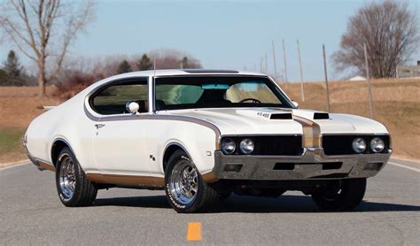 10 Cool Vintage Muscle Cars That Arent The 1968 Dodge Charger Carscoops