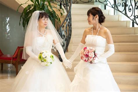 湘南セント・ラファエロチャペルで初の同性婚挙式 「さまざまなかぞくの形、応援」 湘南経済新聞