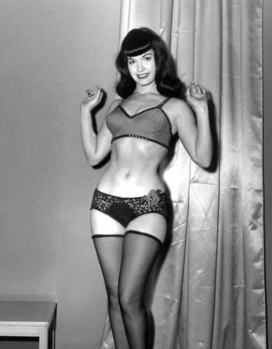 Bettie Page The Original 1950s Pin Up Model Publicity Picture Photo Print 5x7 Ebay