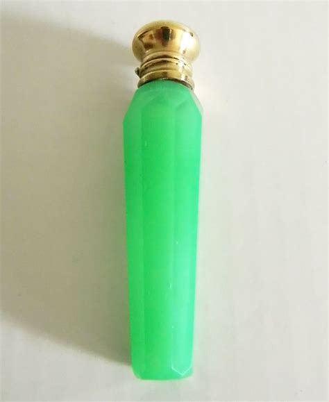 Antique Victorian Green Opaline Glass Perfume Scent Bottle Nr Old Perfume Bottles Perfume