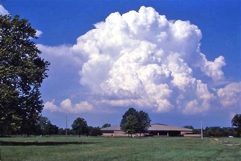 Cumulonimbus Calvus Clouds Cahokia Europe Weather