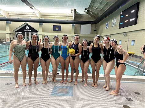 Women’s Club Water Polo Goes 2 2 At Tournament The Bowdoin Orient