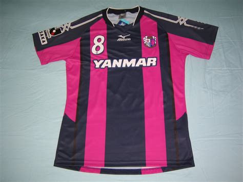 The club's name cerezo (spanish for cherry tree) is also the flower of the city of osaka. Rising Football: Cerezo Osaka 2010 shirts