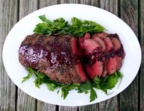 Spice Rubbed Roasted Beef Tenderloin With Red Wine Sauce The