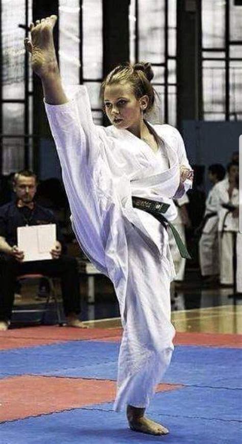 Pin By Louis On Karate Martial Arts Girl Martial Arts Women Female Martial Artists