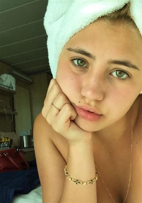 Lia Marie Johnson The Fappening Nude And Sexy 28 Photos Include Leaks
