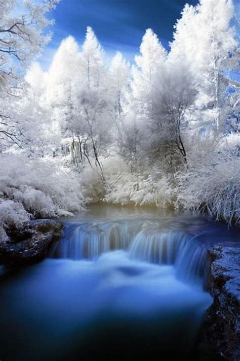 Breathtaking Winter Scene Живописные пейзажи Водопады Пейзажи