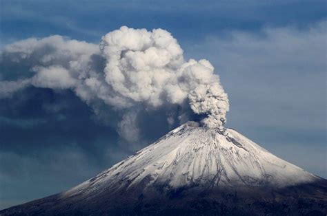 10 Most Dangerous Active Volcanoes On Earth Its More Fun With Juan