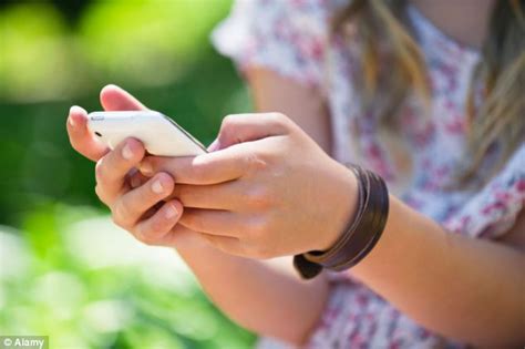 Teens Texting More Than 100 Times A Day Likely To Be Having Sex Daily
