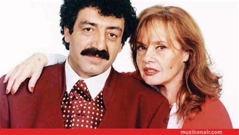 Murda kimdir, murda boy kilo, murda yaşı, murda kaç yaşında, murda nereli, murda boyu kaç, murda kilosu nedir, murda sevgilisi ve ya eşi. Muhterem Nur: Müslüm'e Ait Her Şeyi Özlüyorum