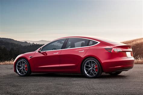 Tesla model 3 2020 new update 2020.8.2 driving visualization. Hupla: Tesla Model 3 krijgt Track Pack (2020) | Autofans