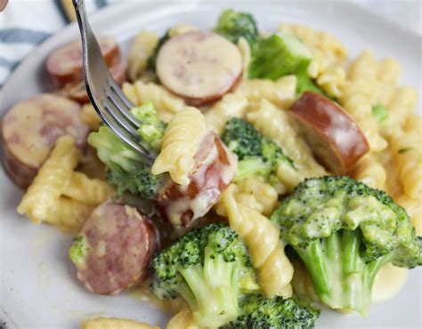 Saute sausage in a large skillet over slice the sausage and cook it in a large pot over medium heat to render some of the fat. One-Pot Cheesy Smoked Sausage and Broccoli Pasta
